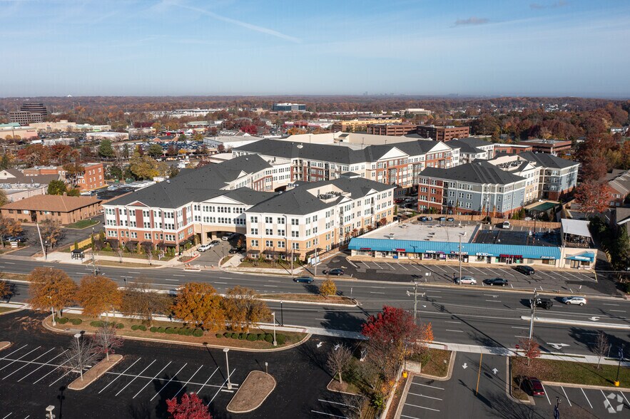 More Photos Of 4040 Gateway Dr, Fairfax Apartments For Lease