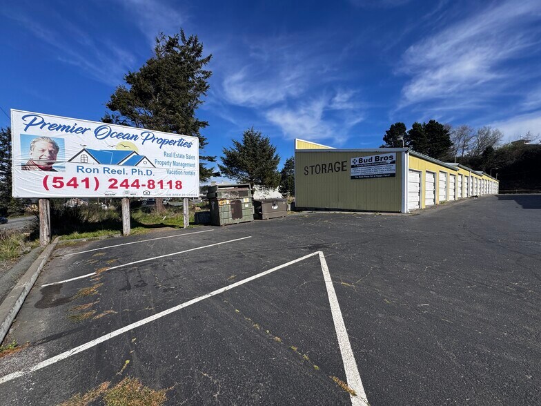 More Photos Of 1240 Chetco Ave, Brookings General Retail For Sale