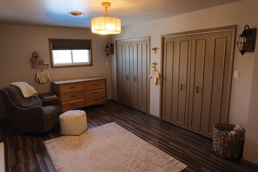 More Photos Of 1052 Centre Tpke, Orwigsburg Flex For Sale