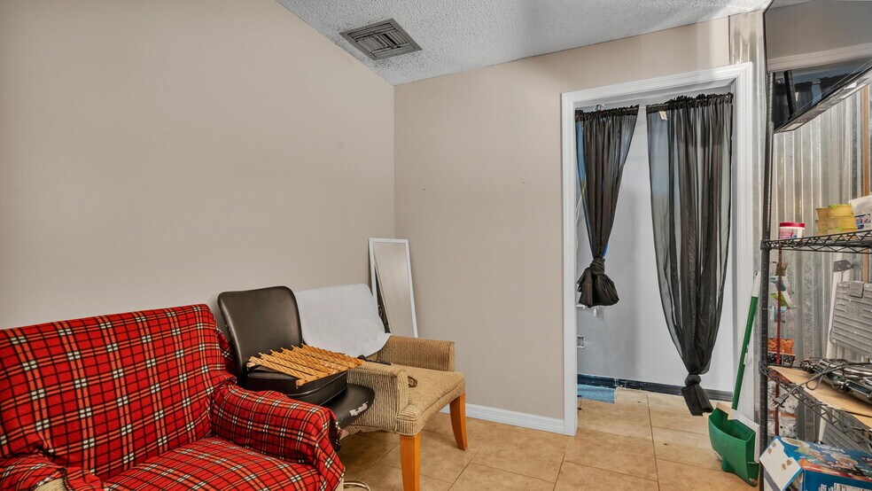 More Photos Of 4314 N Suncoast Blvd, Crystal River Office For Sale