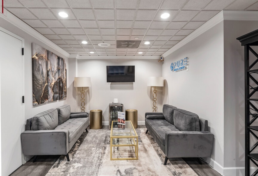 More Photos Of 148 East Ave, Norwalk Medical For Sale