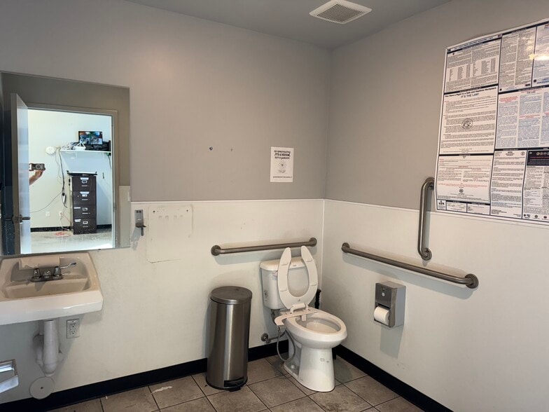 More Photos Of 12600 S Bangerter Hwy, Riverton Unknown For Lease