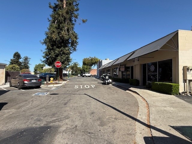 More Photos Of 22531-22539 Main St, Hayward Freestanding For Sale