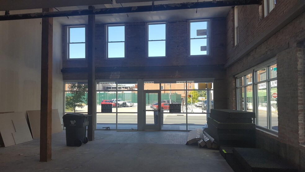 More Photos Of 700-702 Franklin Ave, Waco Storefront Retail Residential For Lease