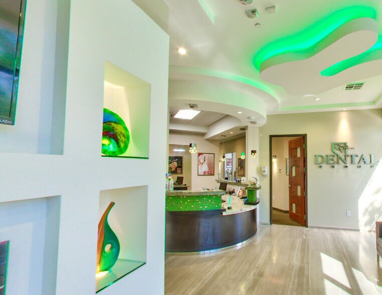 More Photos Of 710 Coronado Center Dr, Henderson Medical For Lease