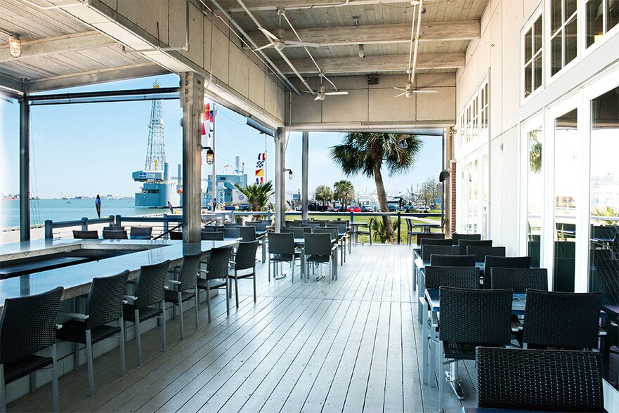 More Photos Of 2100 Harborside Dr, Galveston Hotel For Lease