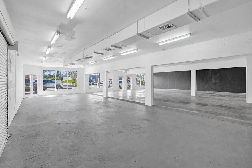 More Photos Of 3055-3057 Broward Blvd, Fort Lauderdale Storefront Retail Office For Sale