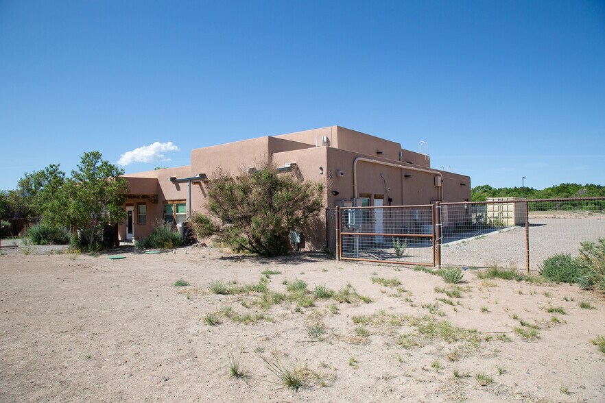 More Photos Of 5 Camino Karsten, Algodones General Retail For Lease