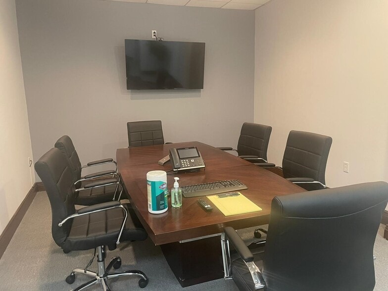 More Photos Of 115 Broadhollow Rd, Melville Office For Lease