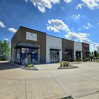 Primary Photo Of 3315 John F Kennedy Rd, Dubuque General Retail For Lease