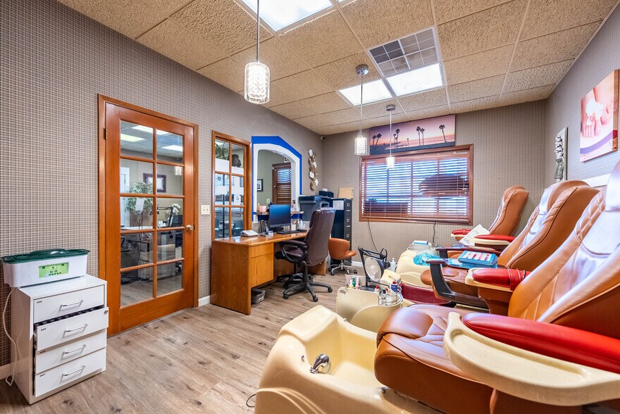 More Photos Of 4231 US Highway 86, Brawley Medical For Sale