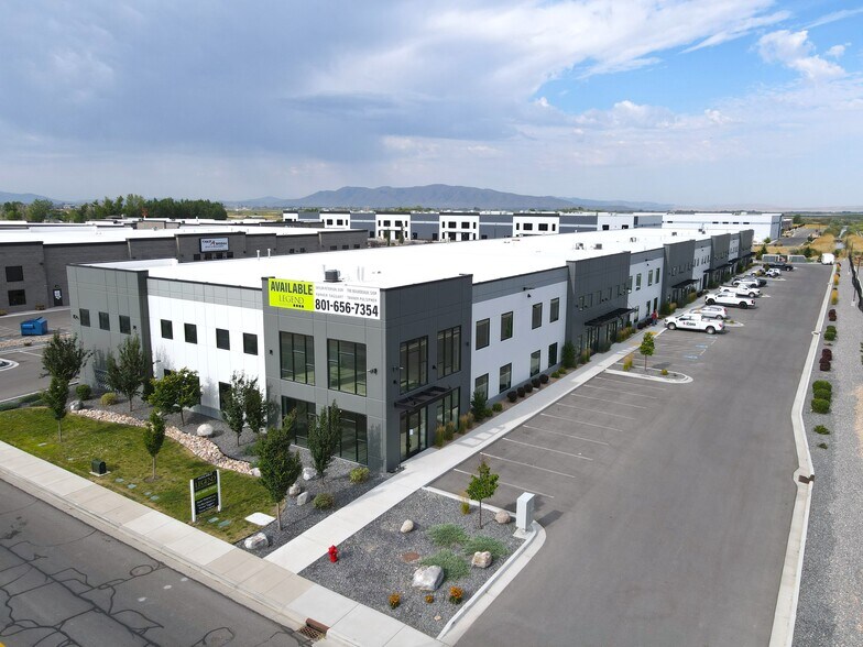 More Photos Of 687 N 2000 W, Springville Warehouse For Lease