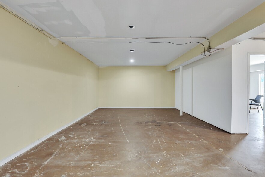 More Photos Of 4662 Rivers Ave, North Charleston Freestanding For Lease