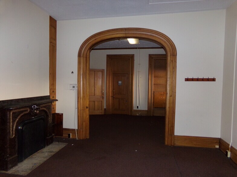 More Photos Of 721 Lincoln Way E, Massillon Office Residential For Sale