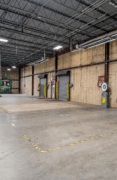 More Photos Of 500 Corporate Dr, Mahwah Light Manufacturing For Sale