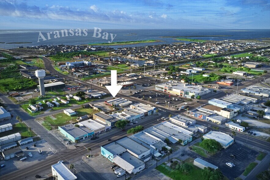 More Photos Of 130 E Goodnight Ave, Aransas Pass Restaurant For Sale