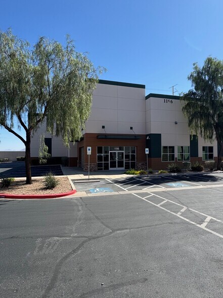 Primary Photo Of 1196 Wigwam Pky, Henderson Manufacturing For Sale