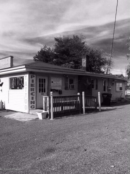 More Photos Of 409 Atlantic City Blvd, Beachwood Storefront For Lease