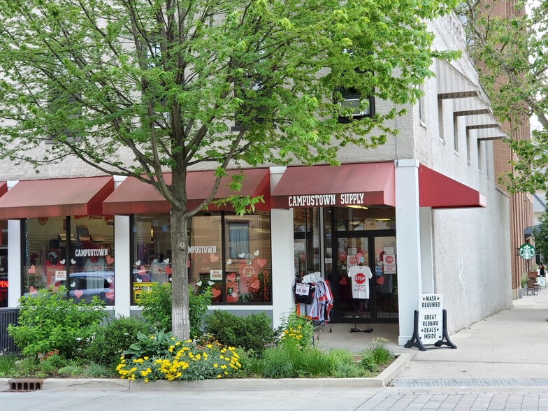 Primary Photo Of 121 W North St, Normal Storefront Retail Office For Lease