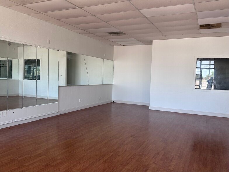 More Photos Of 4018-4026 W Camp Wisdom Rd, Dallas General Retail For Lease