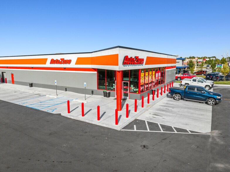 More Photos Of 2926 US 52, West Lafayette Storefront For Sale