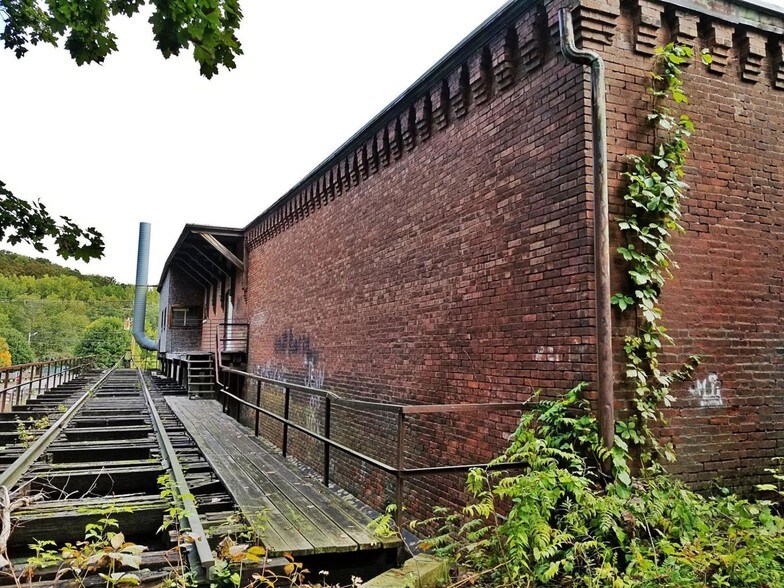 More Photos Of 12 Harmony St, Adams Warehouse For Sale