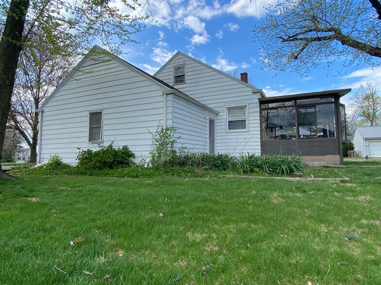 More Photos Of 5308 Saint Joe Rd, Fort Wayne Storefront Retail Office For Sale