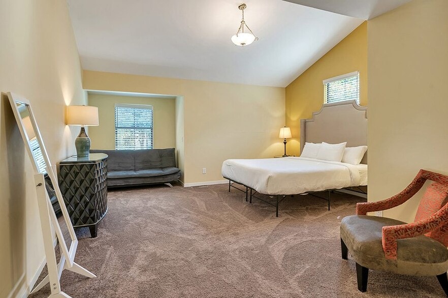 More Photos Of 16702 Coast Highway One, Bodega Hotel For Sale