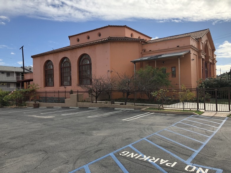 More Photos Of 5206 N Figueroa St, Los Angeles Religious Facility For Lease
