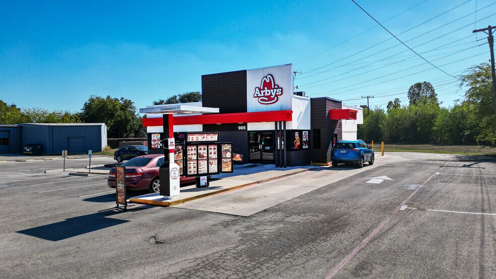 More Photos Of 905 Pat Booker Rd, Universal City Fast Food For Lease
