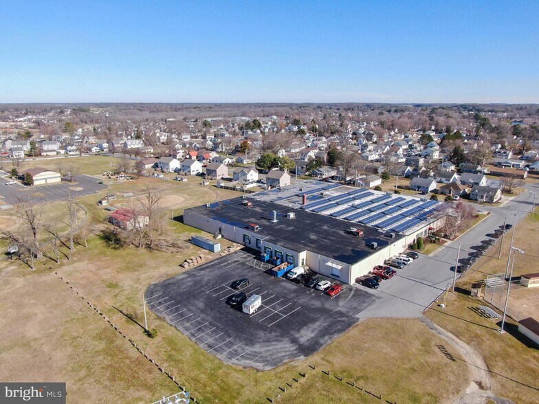 Primary Photo Of 301 SE 4th St, Milford Light Manufacturing For Lease