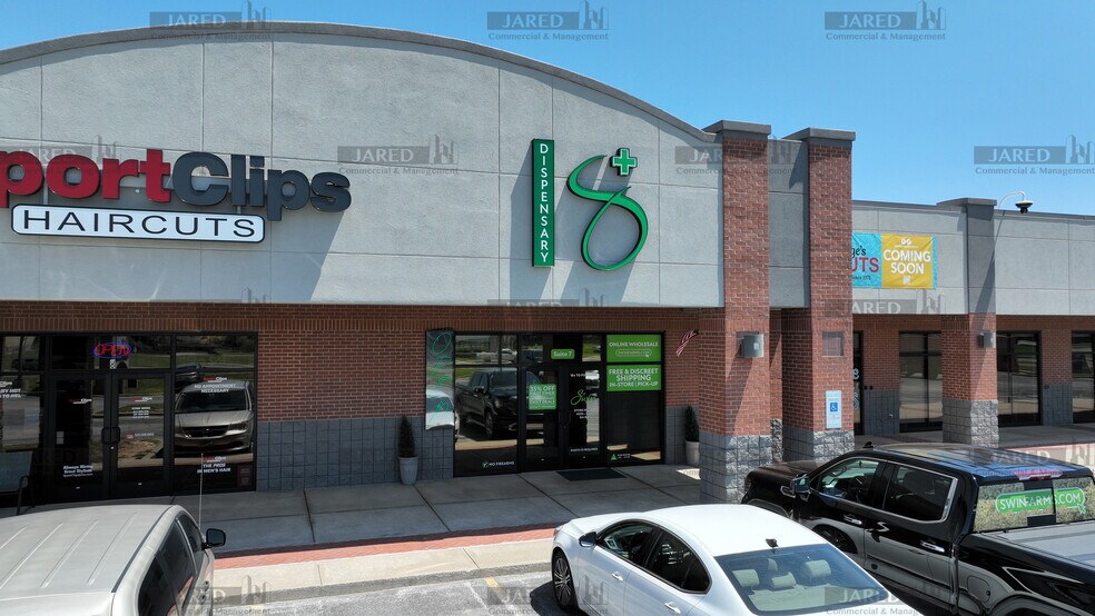 More Photos Of 701-703 N McCroskey St, Nixa Unknown For Lease