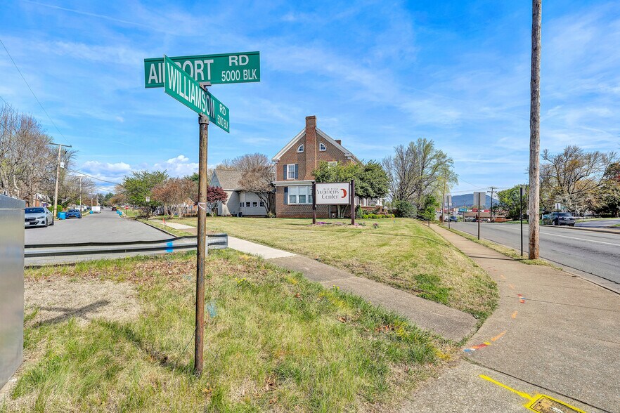 More Photos Of 5034 Williamson Rd NW, Roanoke Office For Lease