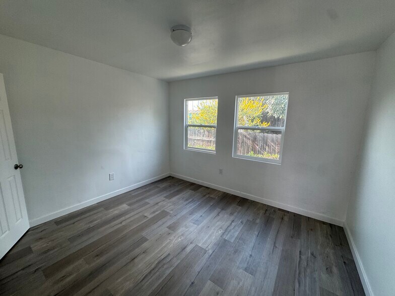 More Photos Of 3535 Los Flores Blvd, Lynwood Apartments For Sale