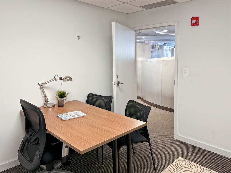 More Photos Of 1688 Meridian Ave, Miami Beach Coworking Space