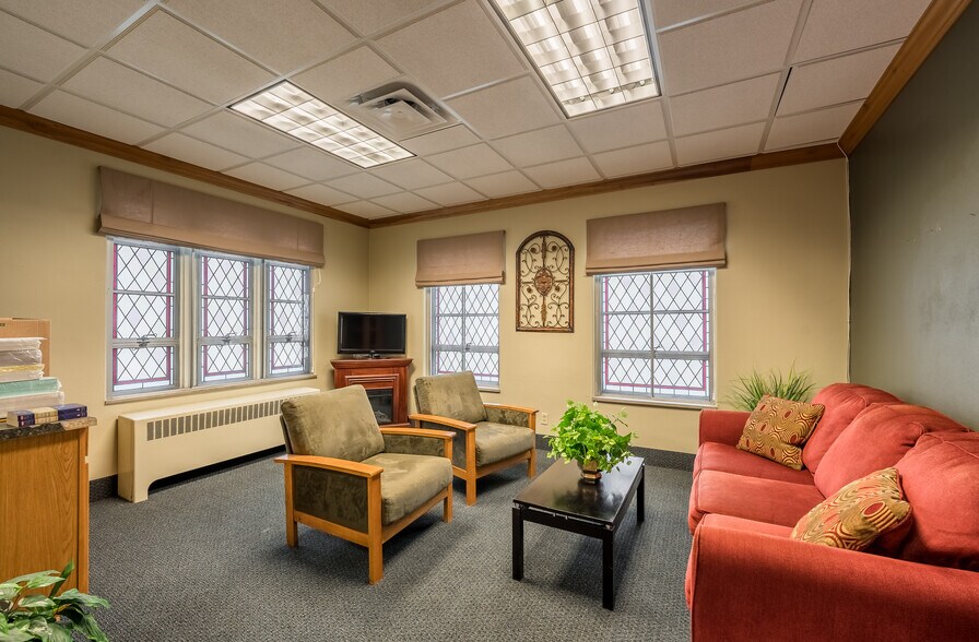 More Photos Of 327 S Smithville Rd, Dayton Religious Facility For Sale