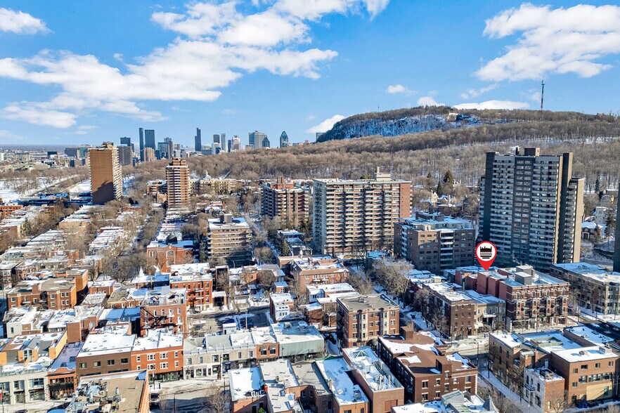 More Photos Of 15-17 Av. de l'Épée, Outremont Multifamily For Sale
