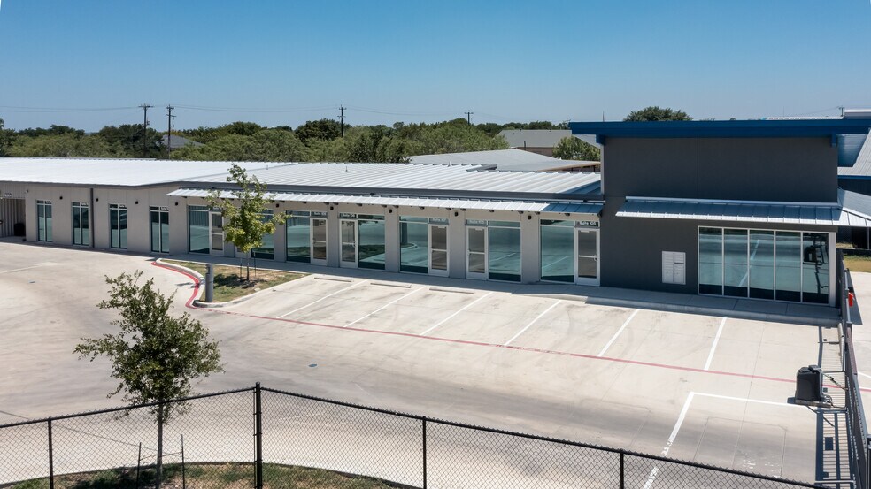More Photos Of 3414 W Loop 1604 S, San Antonio Self Storage For Lease