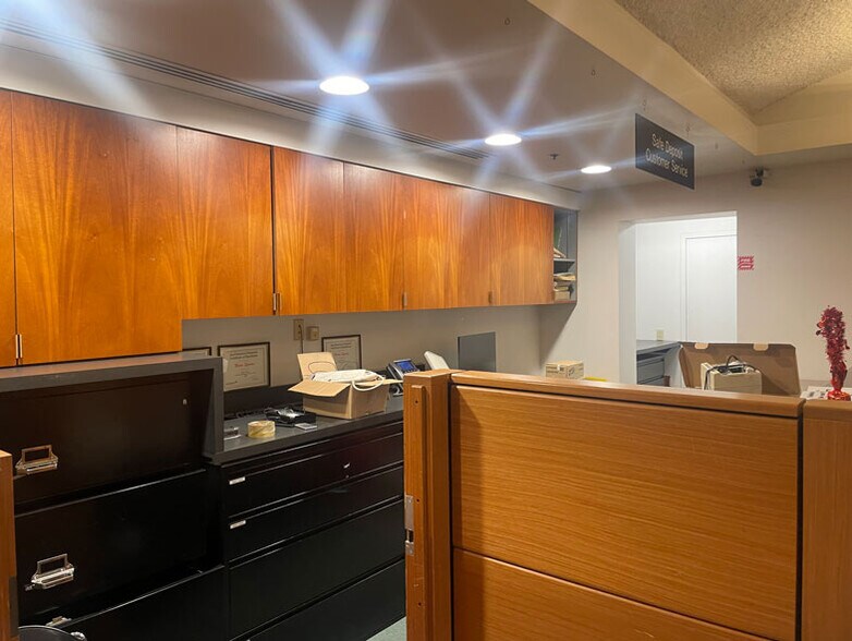 More Photos Of 445 Powell St, San Francisco Bank For Sale