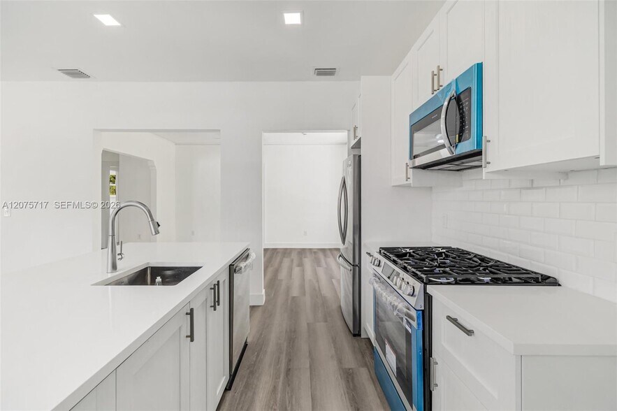 More Photos Of 340 NE 125th St, North Miami Office Residential For Sale