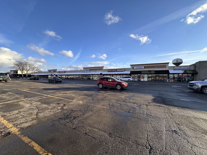 Primary Photo Of 396-409 W M-89 Hwy, Plainwell Unknown For Lease