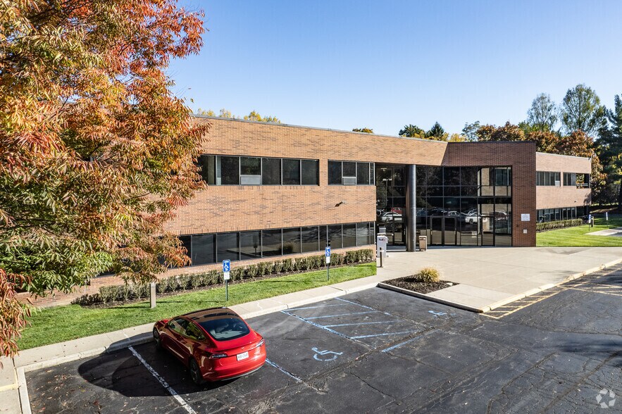More Photos Of 28 W Grand Ave, Montvale Office For Lease