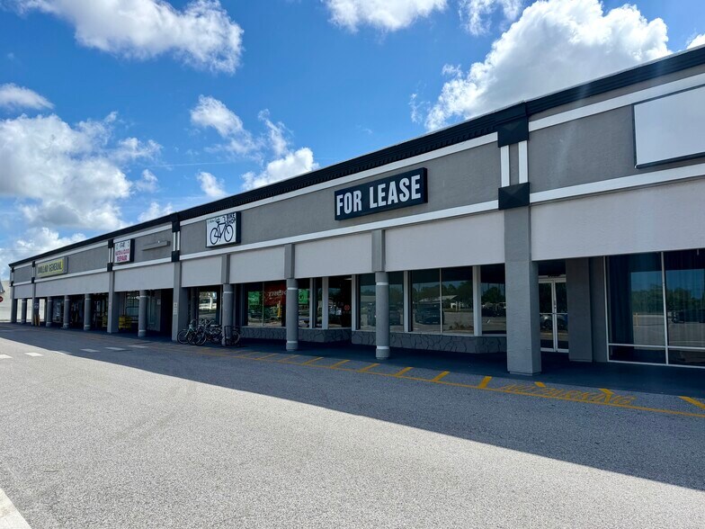 More Photos Of 6604 US Highway 19 N, New Port Richey Unknown For Lease