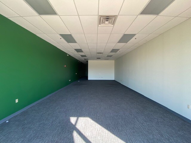 More Photos Of 711 Estes Dr, Longview Unknown For Lease