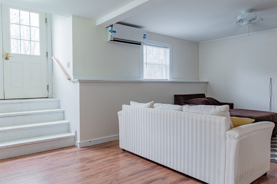 More Photos Of 1530 Congress St, Portland Multifamily For Sale