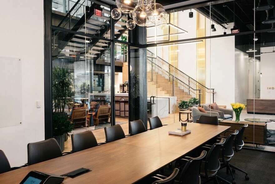 More Photos Of 7014 E Camelback Rd, Scottsdale Coworking Space