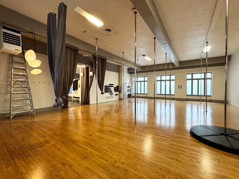 More Photos Of 316 SW 11th Ave, Portland Storefront Retail Office For Lease