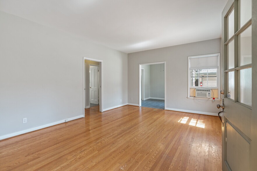 More Photos Of 646 Orange Grove Ave, South Pasadena Apartments For Sale