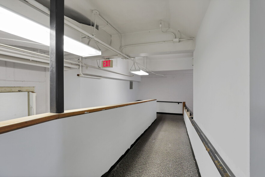 More Photos Of 300 E Auburn Ave, Springfield Office For Sale