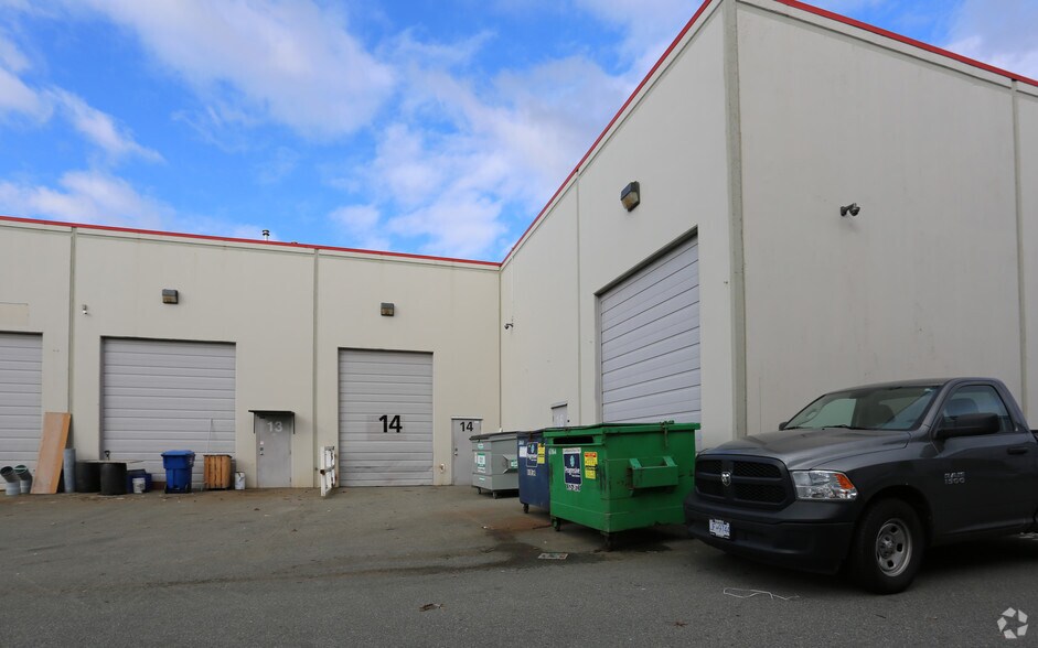 More Photos Of 7355 72nd St, Delta Warehouse For Sale